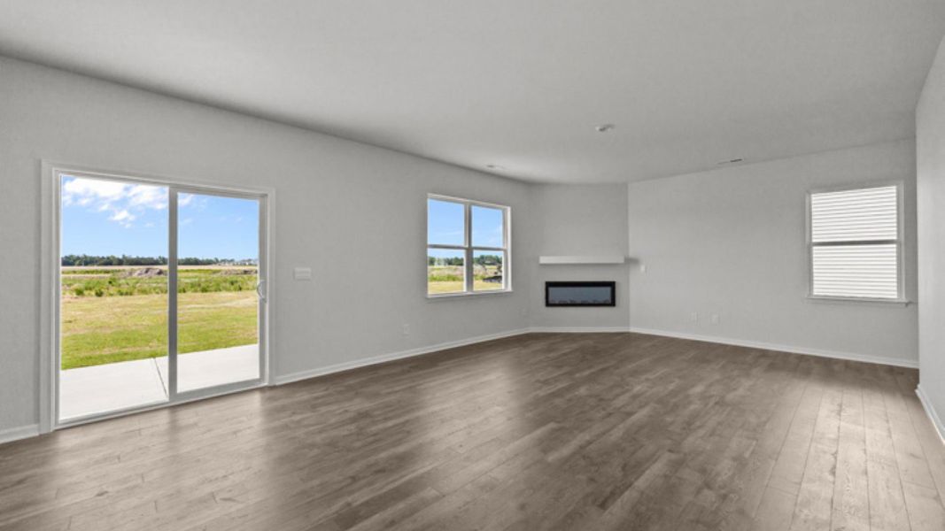 Spacious, unfurnished interior of a new home in Villa Grande, Winterville (Image 15).