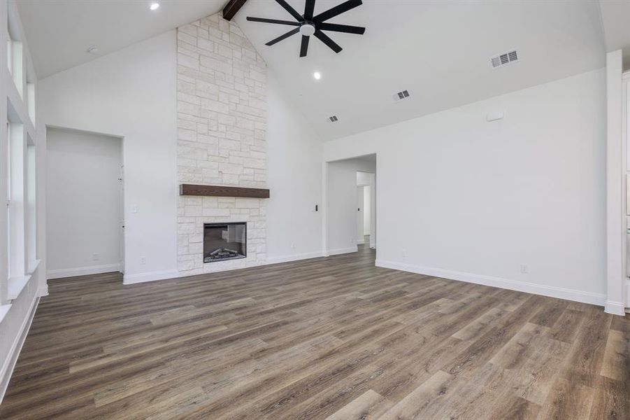 Spacious, unfurnished interior of a new home in , Terrell (Image 35).
