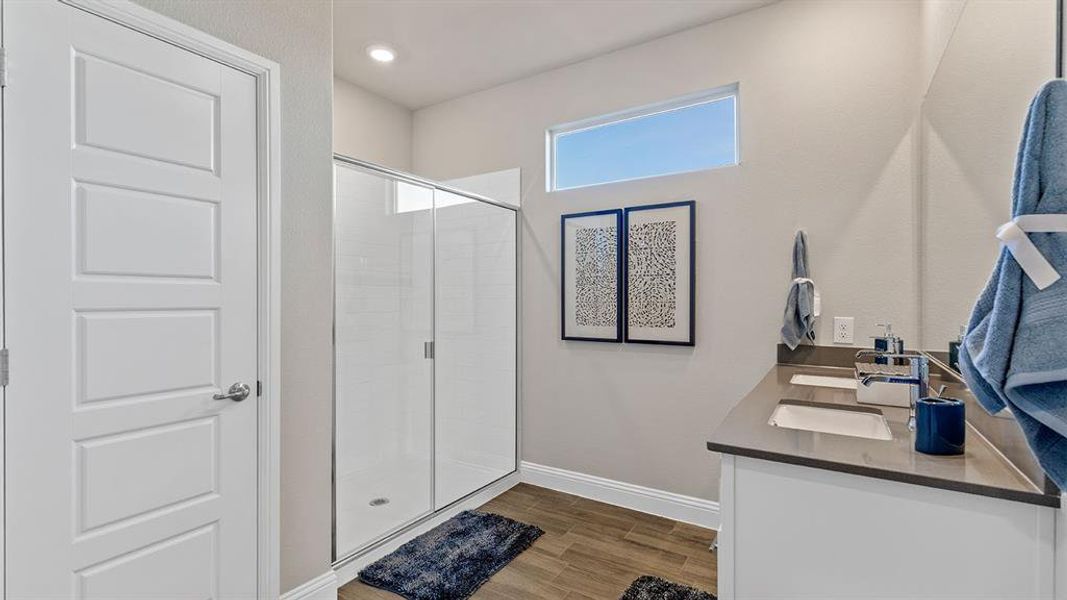 Furnished interior view inside a new home in Eagle Creek, Denton (Image 20).