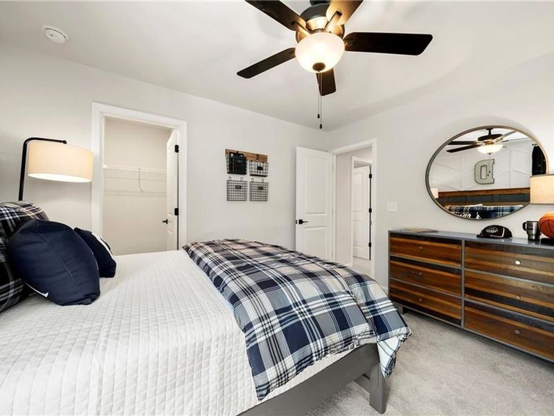 Furnished interior view inside a new home in Riverwood, Dallas (Image 40).