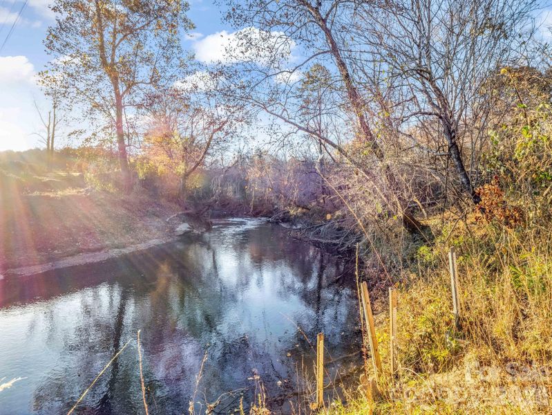 Natural landscape and outdoor views near  in Rutherfordton (Image 41).