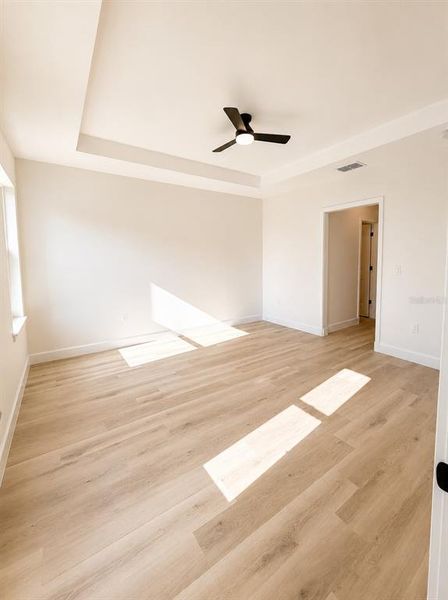 Spacious, unfurnished interior of a new home in , Summerfield (Image 30).