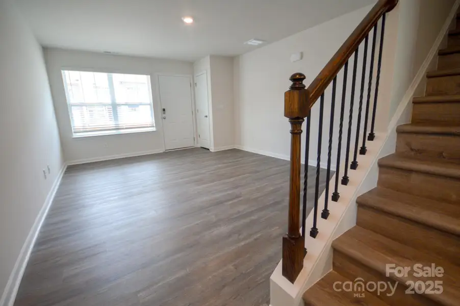 Spacious, unfurnished interior of a new home in Aberdeen Place, Asheville (Image 15).