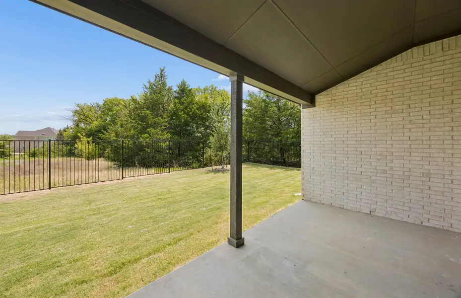 Exterior details and patio area of a home in Wilson Creek Meadows, Celina (Image 3).