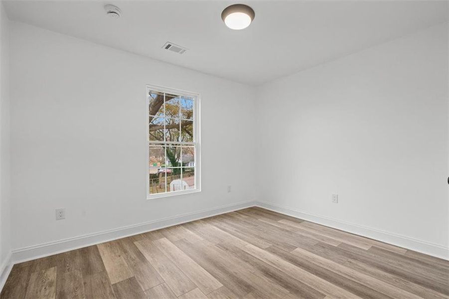 Spacious, unfurnished interior of a new home in , Calhoun (Image 28).