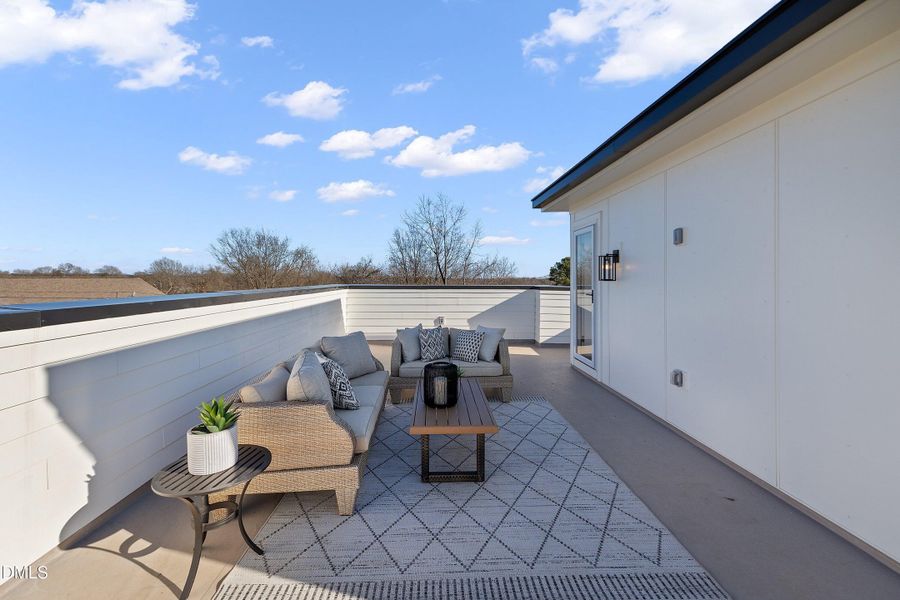 63-813 N Roxboro_6951 63-813 N Roxboro_6951