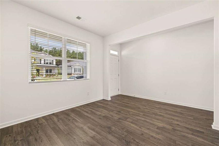 Spacious, unfurnished interior of a new home in Champion's Run, Lithonia (Image 15).