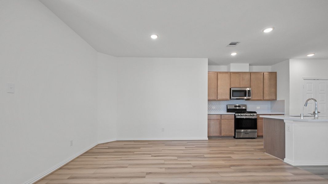Furnished interior view inside a new home in Oakwood Estates, Waller (Image 23).