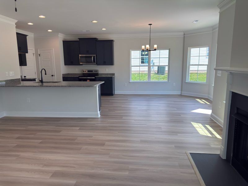 Spacious, unfurnished interior of a new home in Miller's Reserve, Winston-Salem (Image 23).