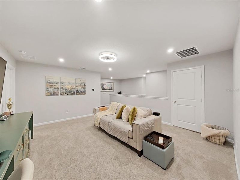 Furnished interior view inside a new home in , Lutz (Image 27).