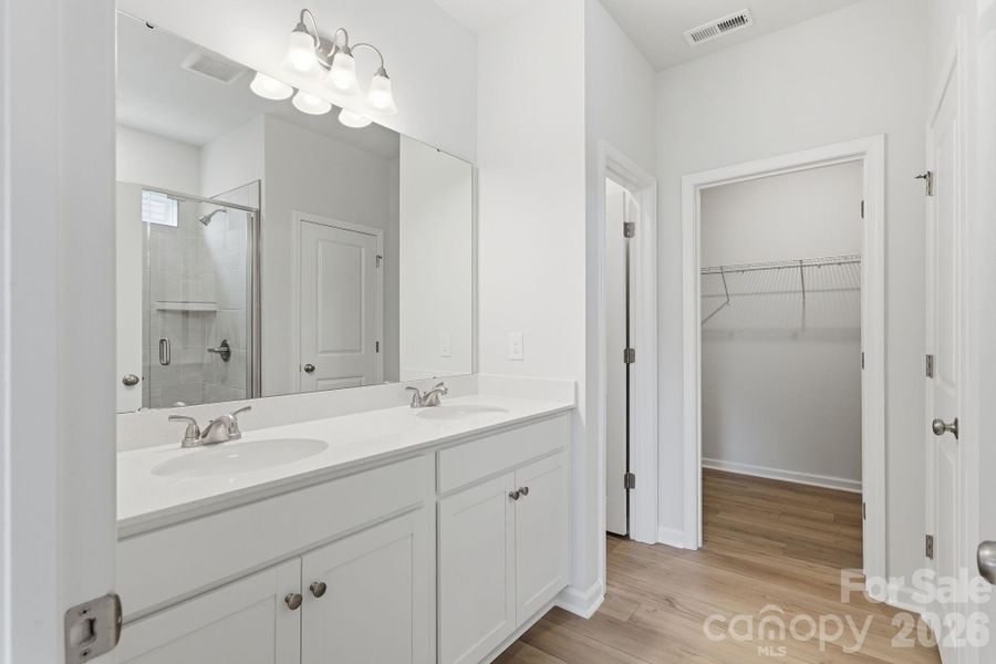 Furnished interior view inside a new home in Piper Creek, Newton (Image 12).
