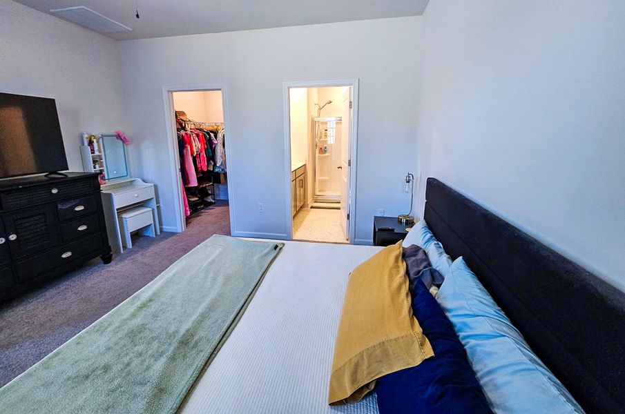 Furnished interior view inside a new home in , Columbia (Image 15).