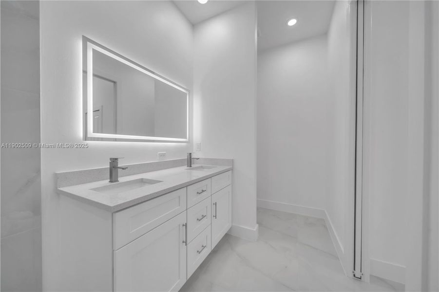 Furnished interior view inside a new home in , Lehigh Acres (Image 19). Furnished interior view inside a new home in , Lehigh Acres (Image 19).