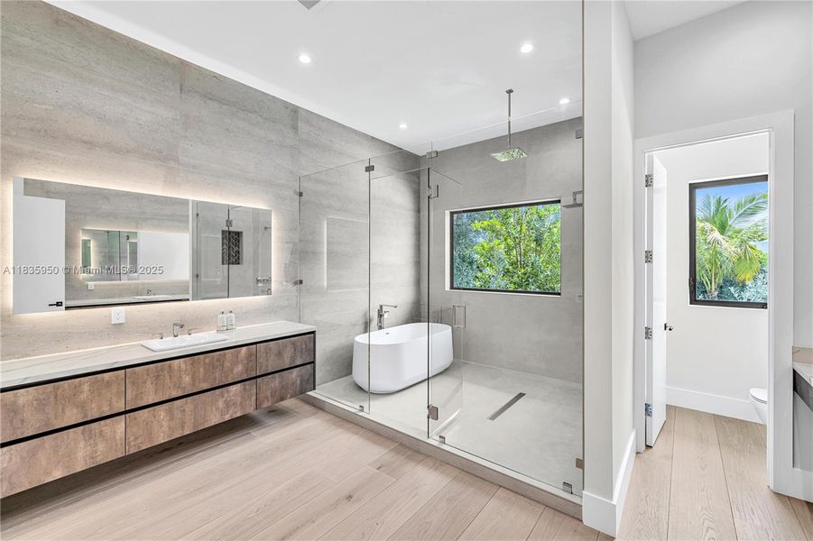 Furnished interior view inside a new home in , Pinecrest (Image 6).