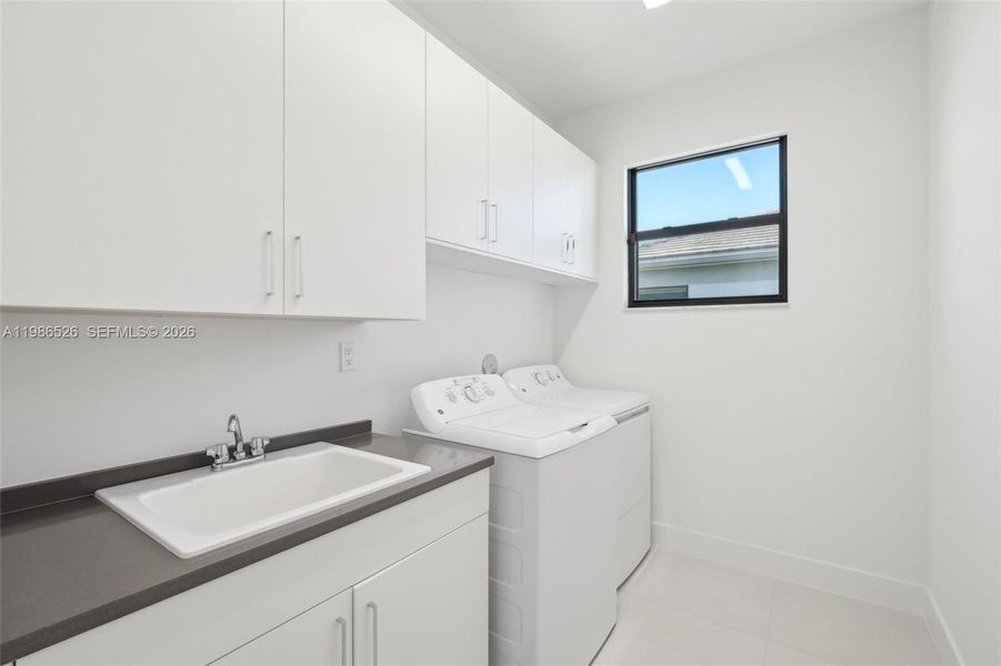 Furnished interior view inside a new home in , Palm Beach Gardens (Image 15).