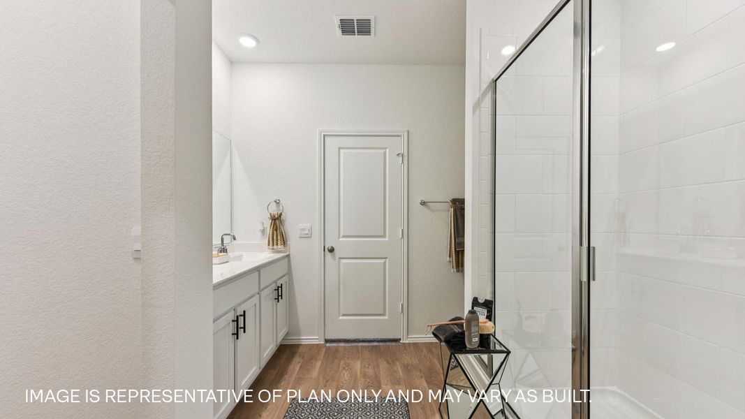 Furnished interior view inside a new home in Palomino, Manor (Image 27). Furnished interior view inside a new home in Palomino, Manor (Image 27).