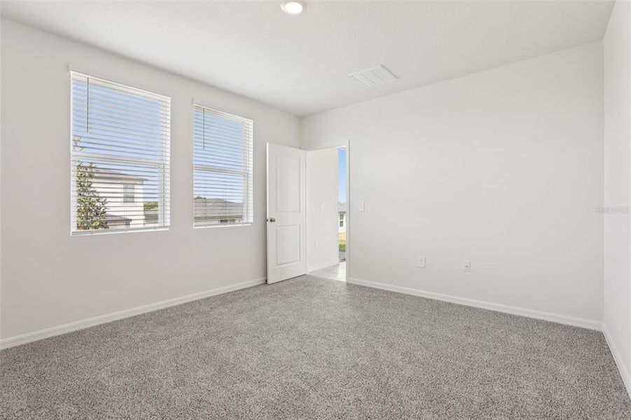 Spacious, unfurnished interior of a new home in Hamilton Bluff - Classic Series, Lake Hamilton (Image 27).