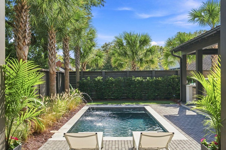 Exterior details and patio area of a home in , Mount Pleasant (Image 4).