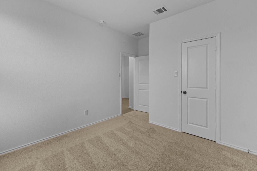 Spacious, unfurnished interior of a new home in Clayton Ranch, Copperas Cove (Image 14).
