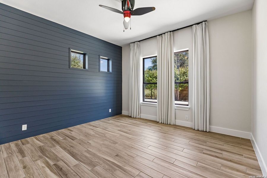 Spacious, unfurnished interior of a new home in , Leon Valley (Image 21).