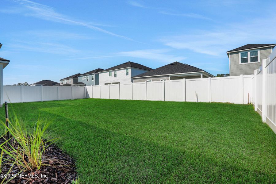 Exterior details and patio area of a home in Jennings Farm, Middleburg (Image 22).