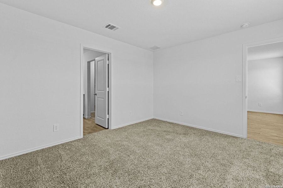Spacious, unfurnished interior of a new home in Hickory Ridge, Elmendorf (Image 36).
