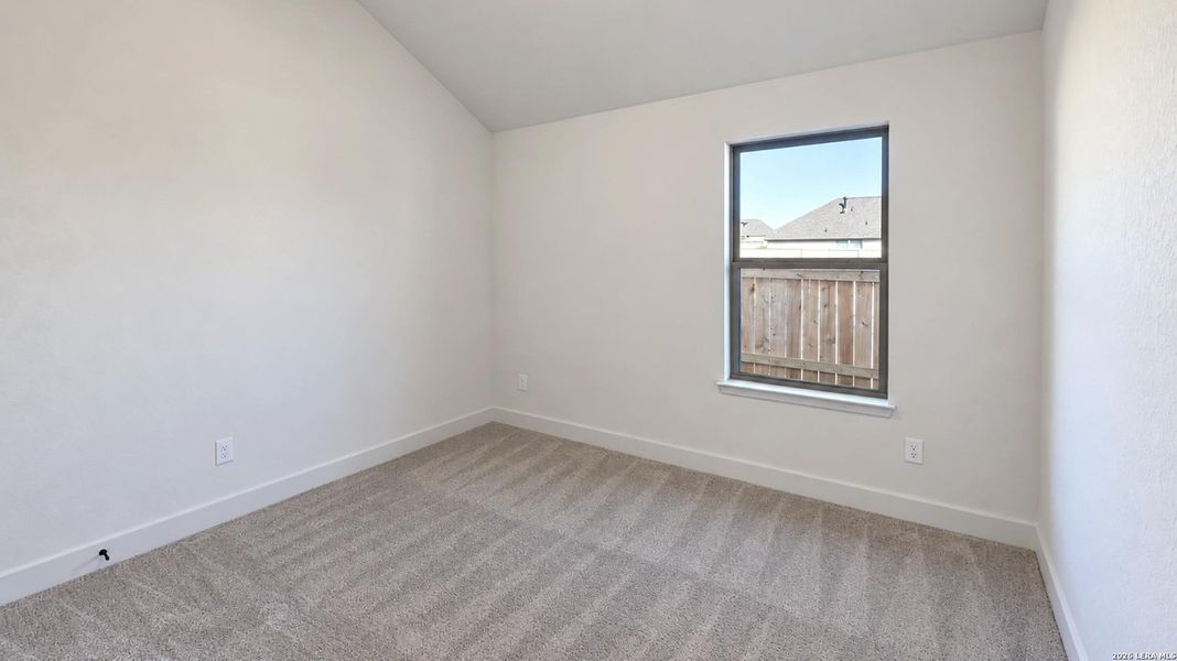 Spacious, unfurnished interior of a new home in Mayfair, New Braunfels (Image 20).