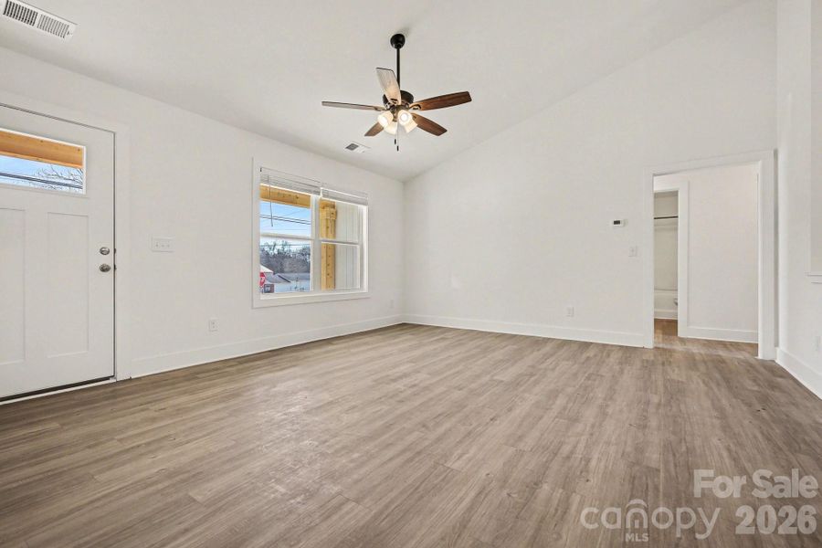 Spacious, unfurnished interior of a new home in , Kannapolis (Image 10).