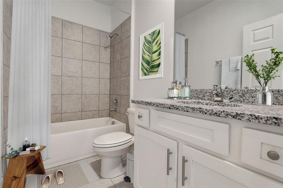 Furnished interior view inside a new home in Sunset Lakes Estates, Mascotte (Image 15).