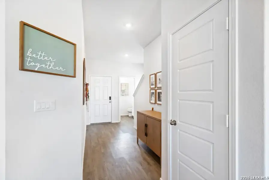 Furnished interior view inside a new home in Legend Pond, New Braunfels (Image 38).
