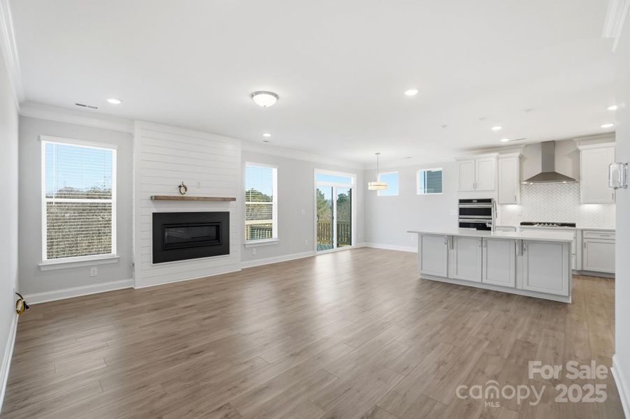 Spacious, unfurnished interior of a new home in Summerlin, Mooresville (Image 25).