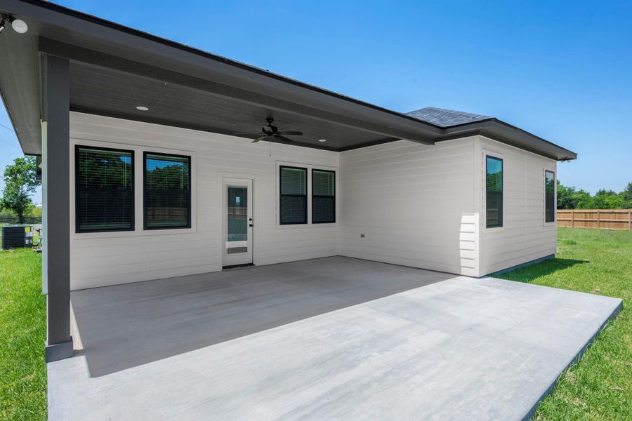 Exterior details and patio area of a home in , Iola (Image 20).