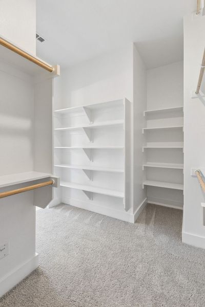 Spacious, unfurnished interior of a new home in Rainwater Crossing, Celina (Image 28).