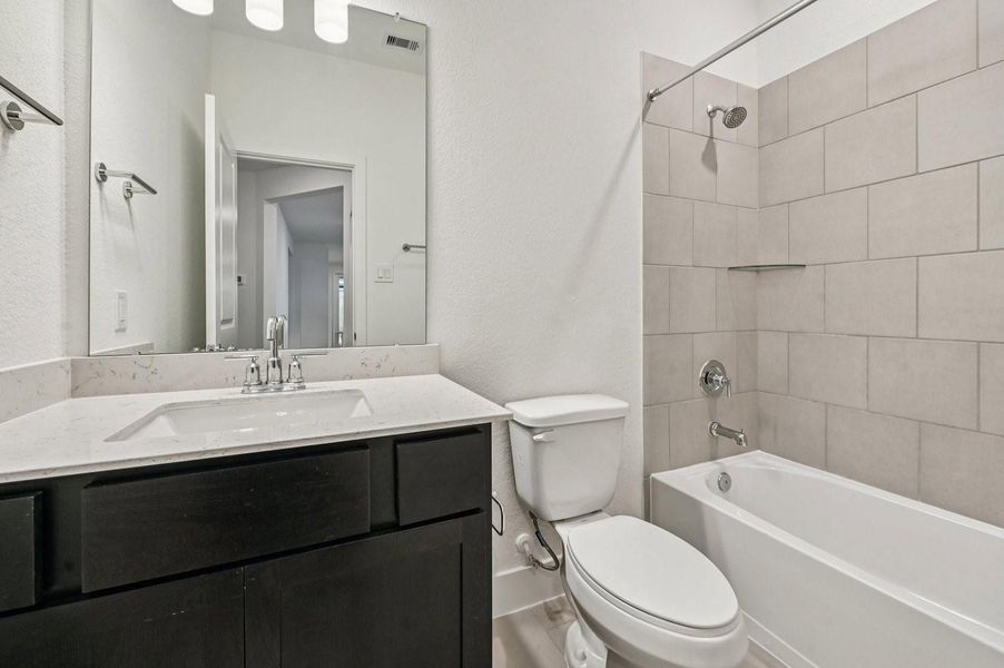 29543 Pondview Bath
