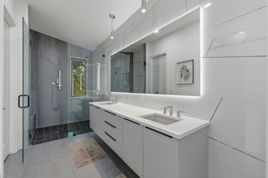 Furnished interior view inside a new home in , Austin (Image 29). Furnished interior view inside a new home in , Austin (Image 29).