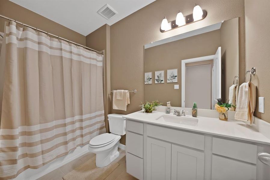 Furnished interior view inside a new home in , Princeton (Image 13).