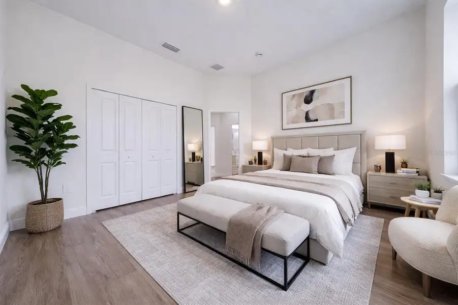 Furnished interior view inside a new home in , Orlando (Image 8).