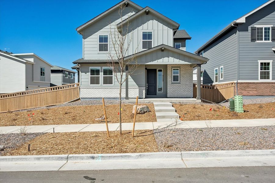 Exterior details and patio area of a home in Windler, Aurora (Image 3).