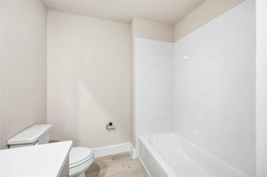 Furnished interior view inside a new home in Alicante, Houston (Image 12).