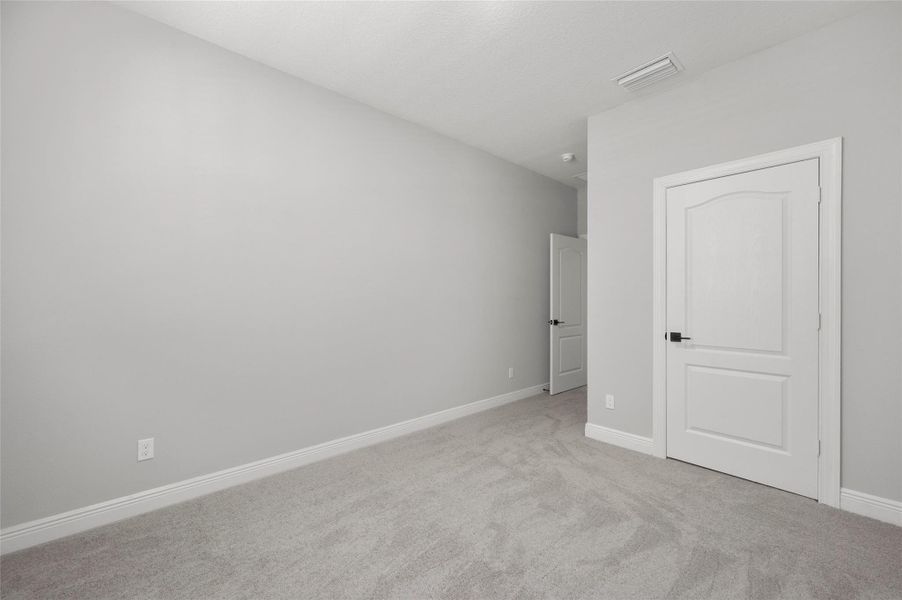 Spacious, unfurnished interior of a new home in Celebration Pointe, Fort Pierce (Image 14).