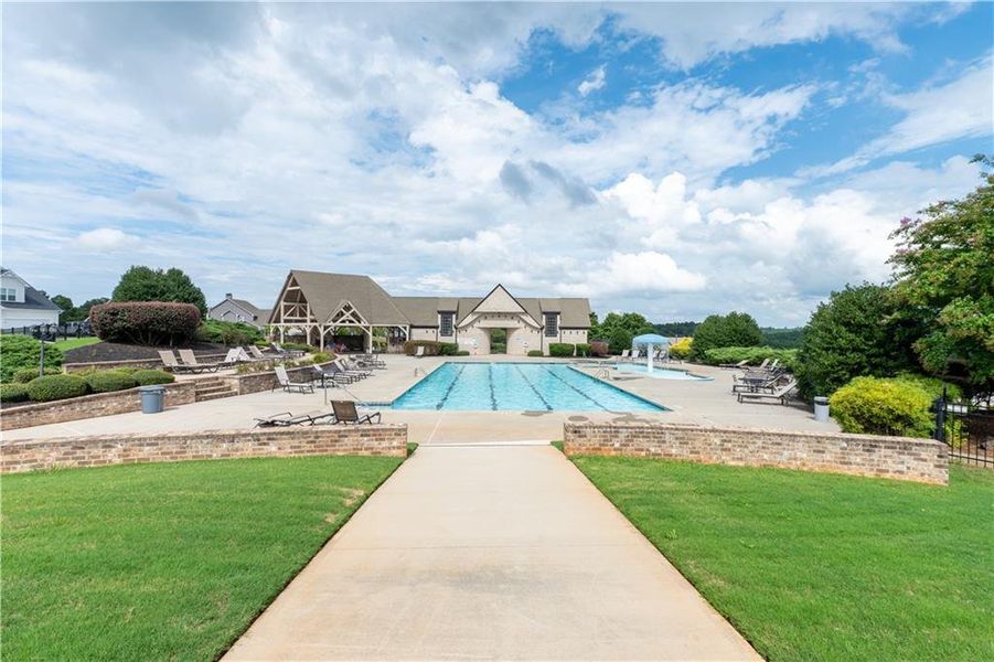 Community amenities in , Homer (Image 35).