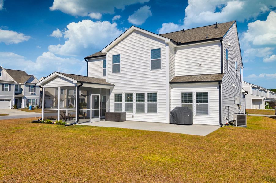 Exterior details and patio area of a home in , Summerville (Image 4).