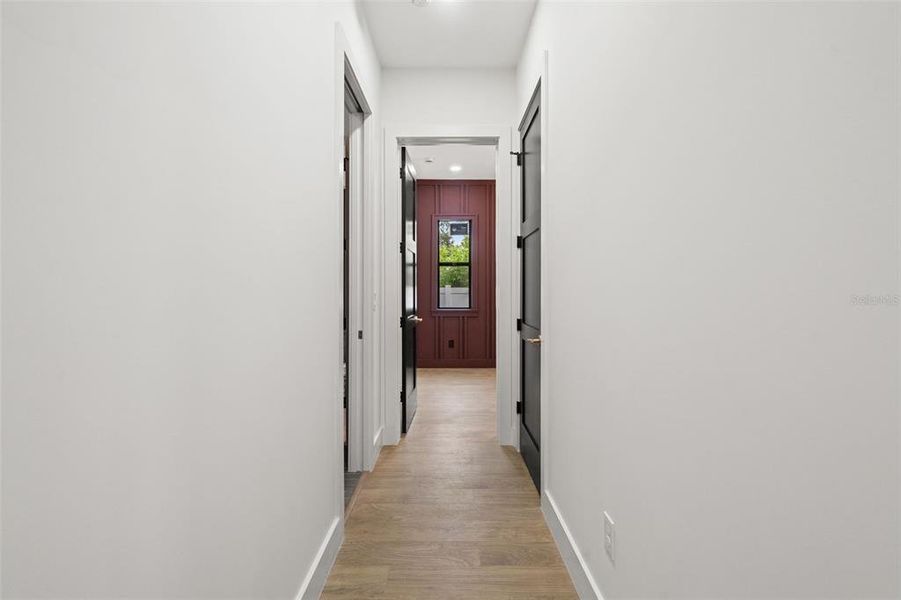 Spacious, unfurnished interior of a new home in , Tampa (Image 25).