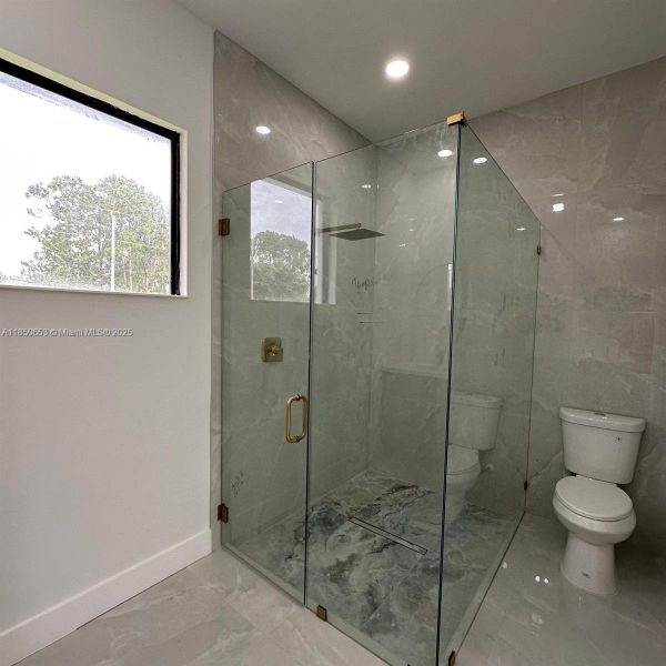 Furnished interior view inside a new home in , Lehigh Acres (Image 10).