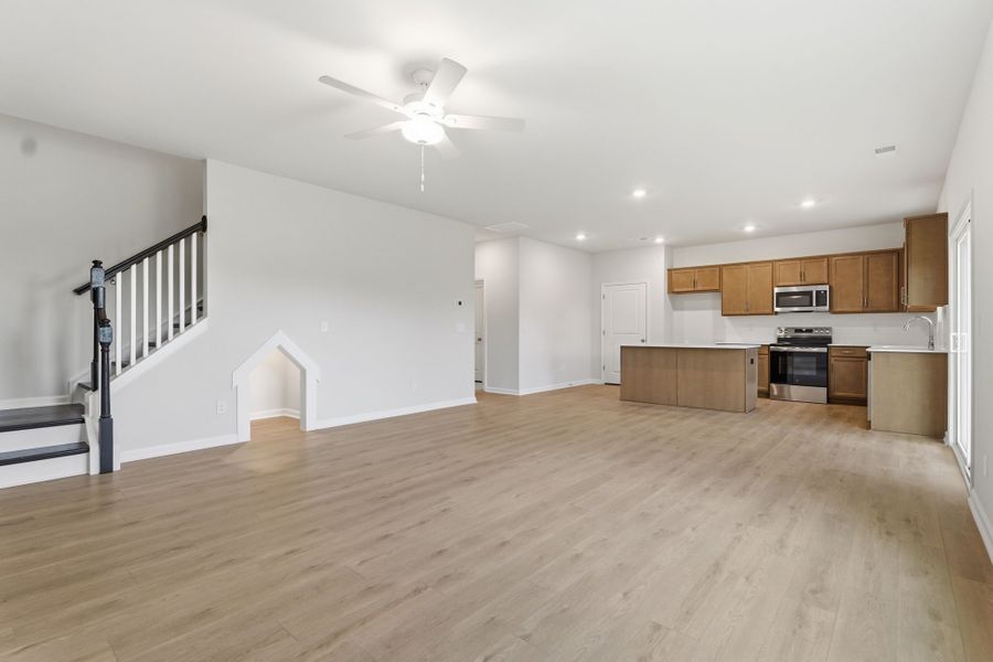 Spacious, unfurnished interior of a new home in Piper Creek, Newton (Image 16). Spacious, unfurnished interior of a new home in Piper Creek, Newton (Image 16).
