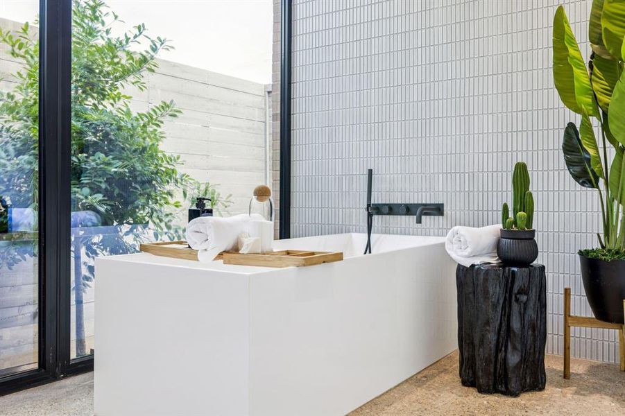 Furnished interior view inside a new home in , Dallas (Image 8). Furnished interior view inside a new home in , Dallas (Image 8).