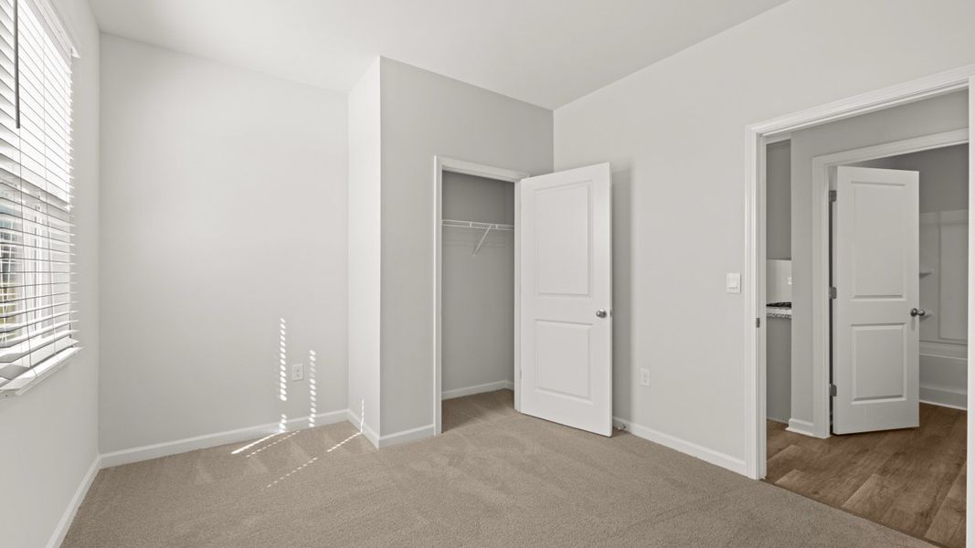 Spacious, unfurnished interior of a new home in The Islands, Beech Island (Image 24). Spacious, unfurnished interior of a new home in The Islands, Beech Island (Image 24).