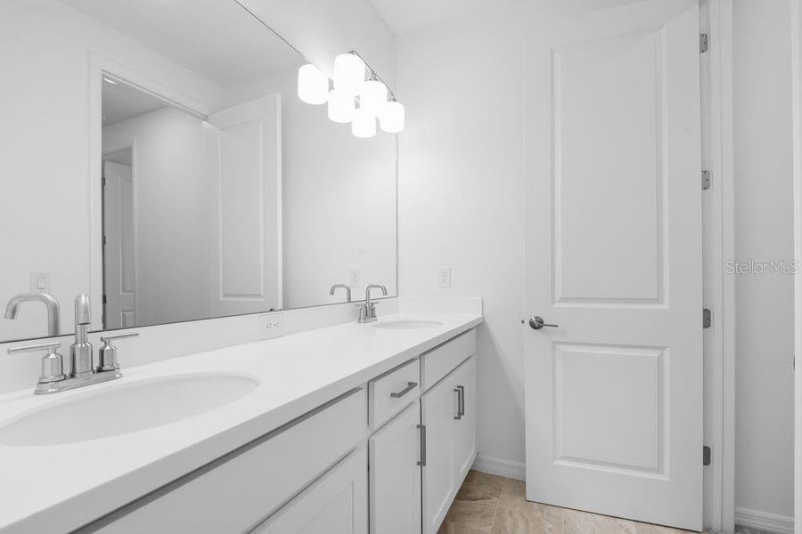 Furnished interior view inside a new home in Ardisia Park, New Smyrna Beach (Image 15).