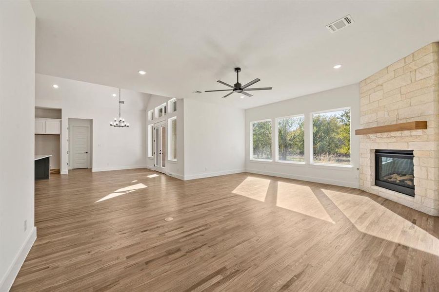 Spacious, unfurnished interior of a new home in Rolling Creek Ranch, Aledo (Image 18). Spacious, unfurnished interior of a new home in Rolling Creek Ranch, Aledo (Image 18).