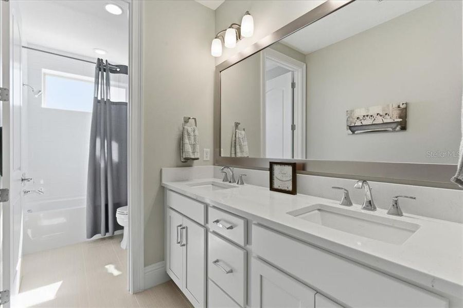 Furnished interior view inside a new home in , Orlando (Image 8).